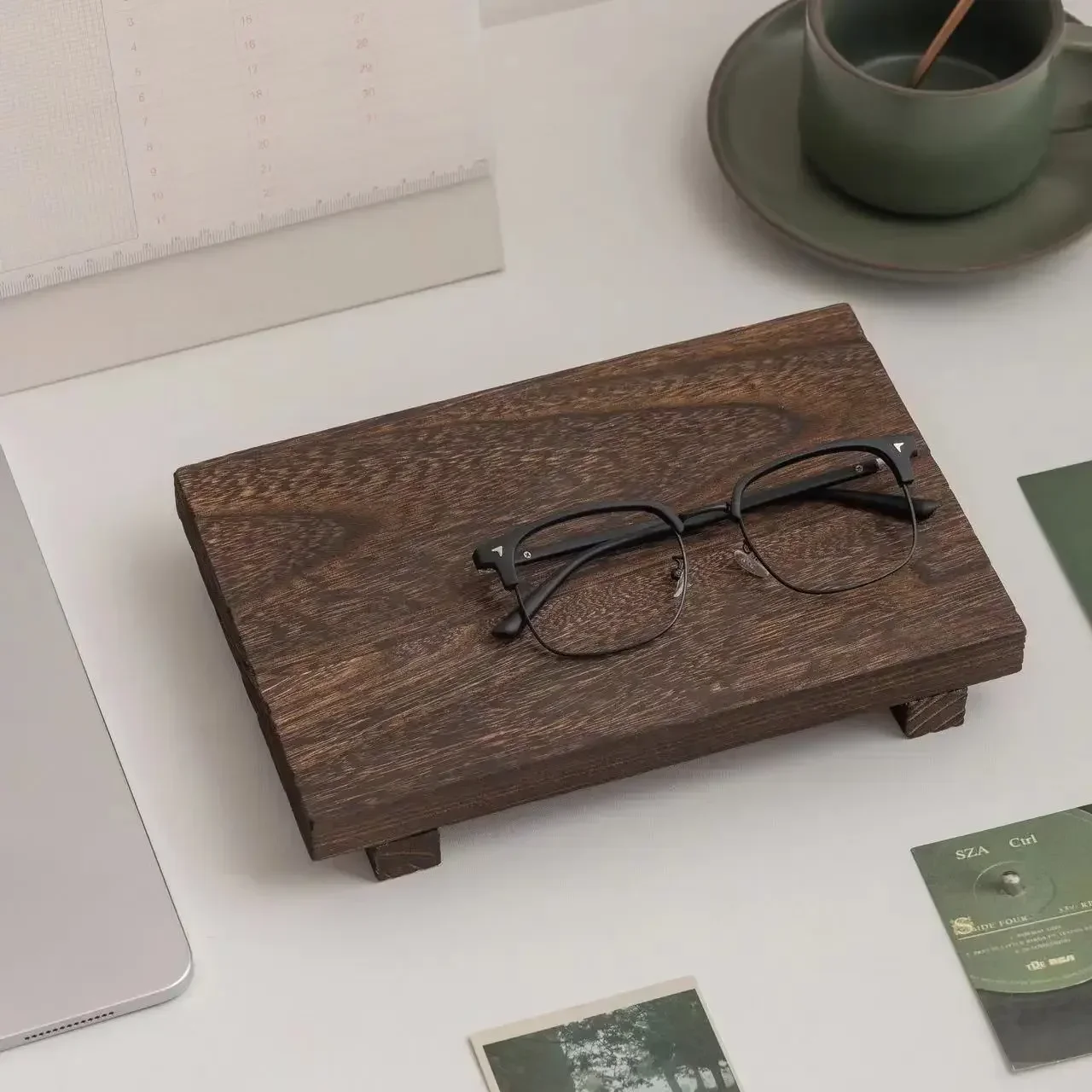 

Деревянный поднос 23*16 см