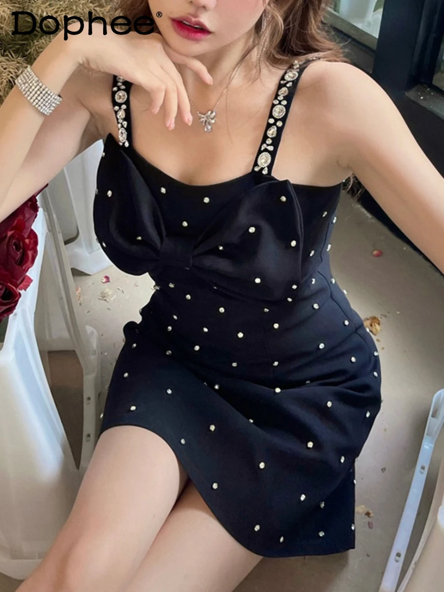 

Heavy Industry Diamond Bow Slim Waist Black Spaghetti Strap Dress Women 2022 New Summer Temperament Beaded Bodycon Dress Party