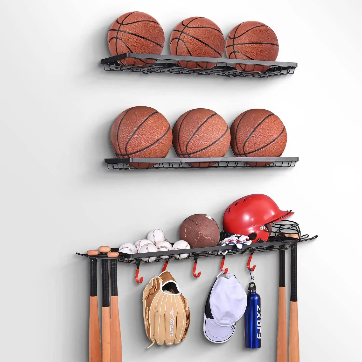 Хранение шаров. Стеллаж для спортивного инвентаря. Стеллаж для хранения спортинвентаря. Полки для хранения мячей. Хранение мячей дома.