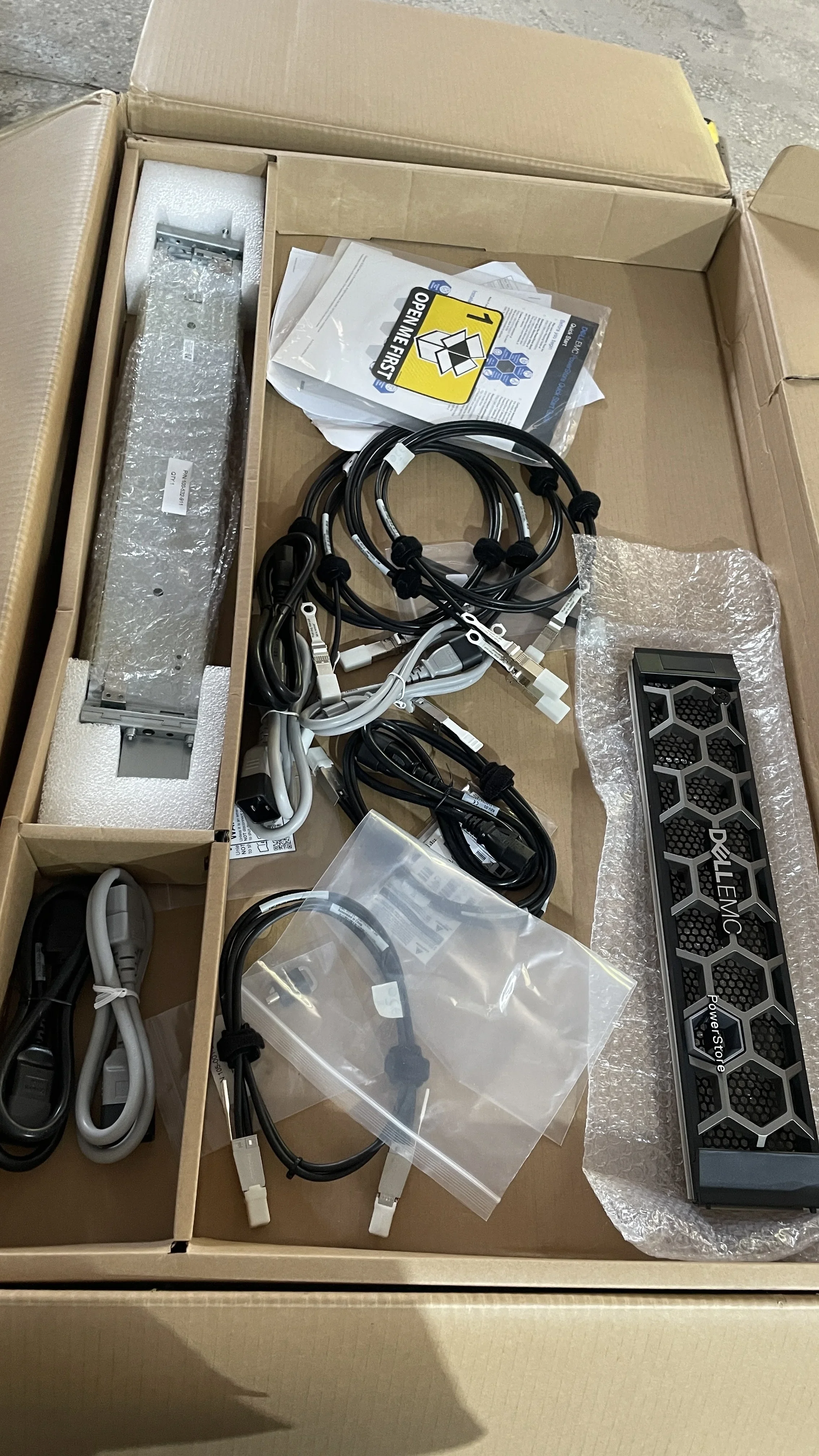 Блок питания аккумулятора контроллера PowerStore 3000T 110-558-910A-10 078-000-176-00 100-532-900-02 071-000-750-01