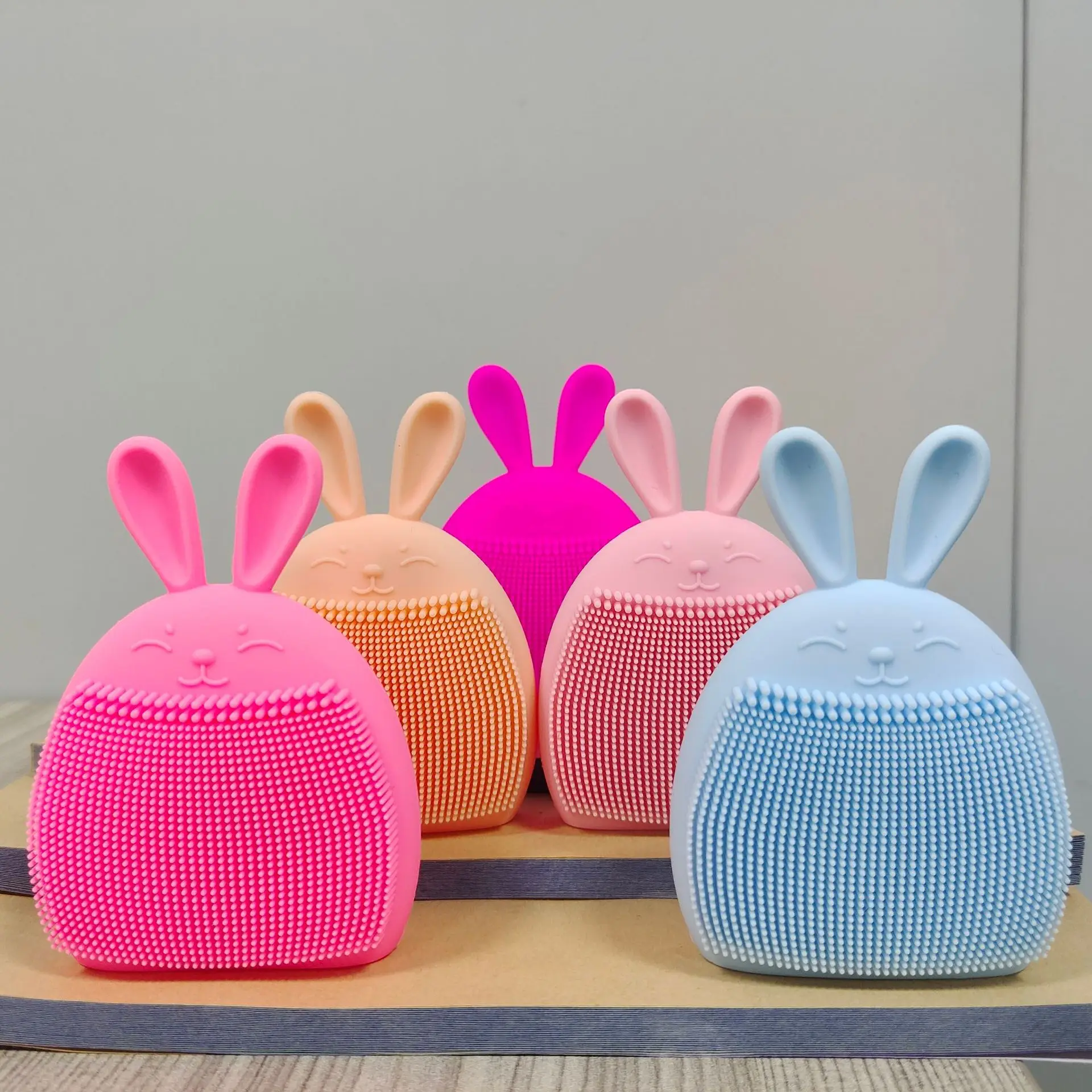 

1 Pc Rabbit Shape Silicone Face Cleansing Brush Face Washing Product Pore Cleaner Exfoliator Face Scrub Brush Skin Care