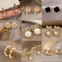 korean fashion ladies earrings fashion jewelry 2020 new pearl high level sense of simple temperament flower earrings wholesale