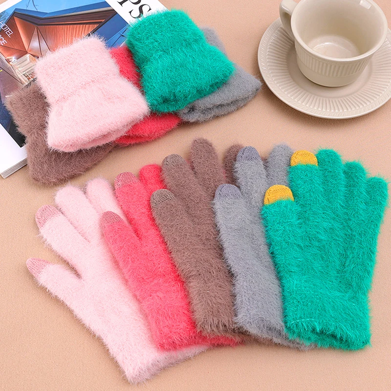 Рисунок 6 - Плюшевые перчатки для женщин и мужчин
