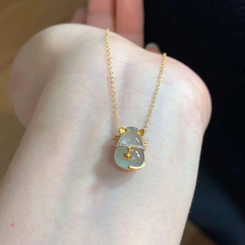 

Women New Style Fashion Gourd Lucky Cat Natural Emerald Stone Fine Jewelry 18K Gold Luxury Pendant Necklace