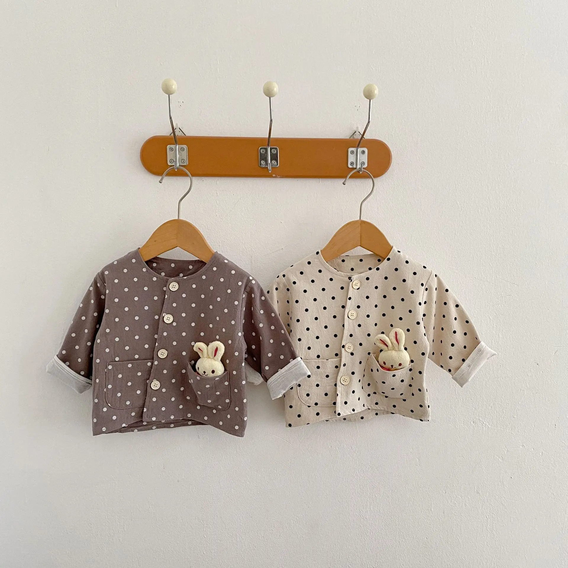 

RiniKinda 2022 Autumn New Cotton Baby Jacket Long Sleeve Infant Cute Dot Print Cardigan Coat Fashion Boy Girl Cardigan Jacket