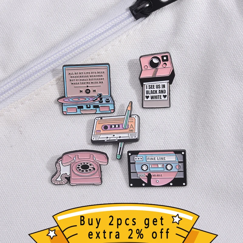 Эмалевые булавки Мультяшные с тонкой строчкой искусственные броши для телефона