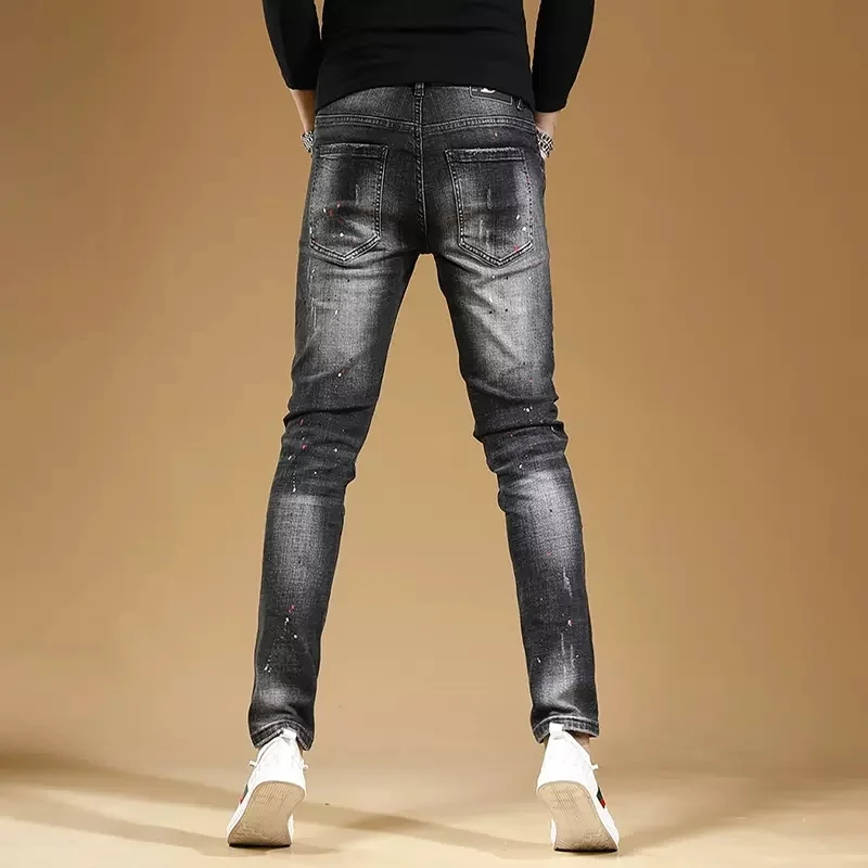 Рисунок 5 - Рваные осенние мужские джинсы