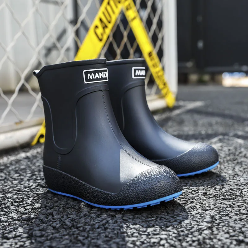 Slip-on Rain Shoes Men Rubber Boots Waterproof Platform Booties 2022 Fashion Outdoor Non-slip Rain Boots Man Working Galoshes