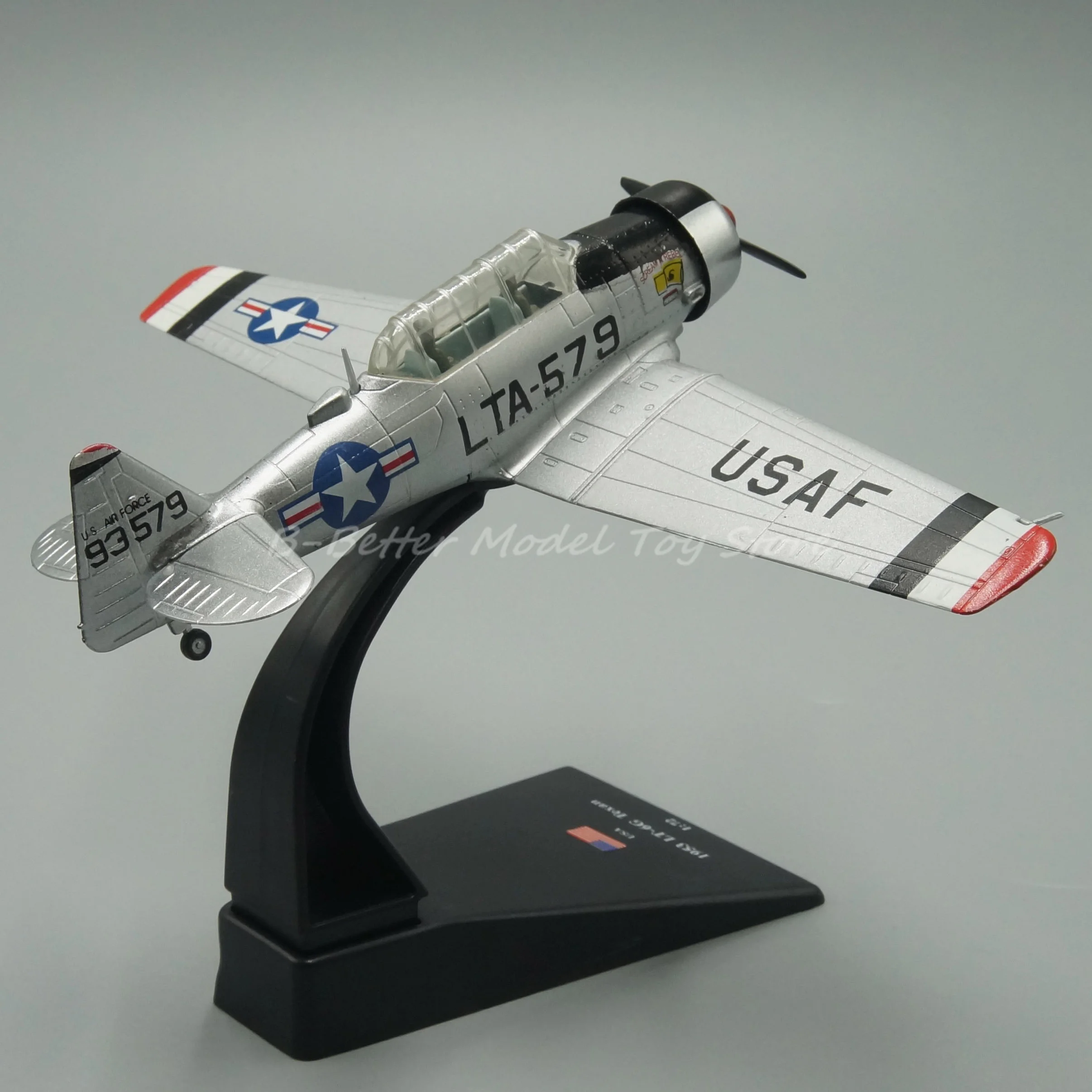 

Коллекционная модель военного боевого самолета в масштабе 1:72 из США