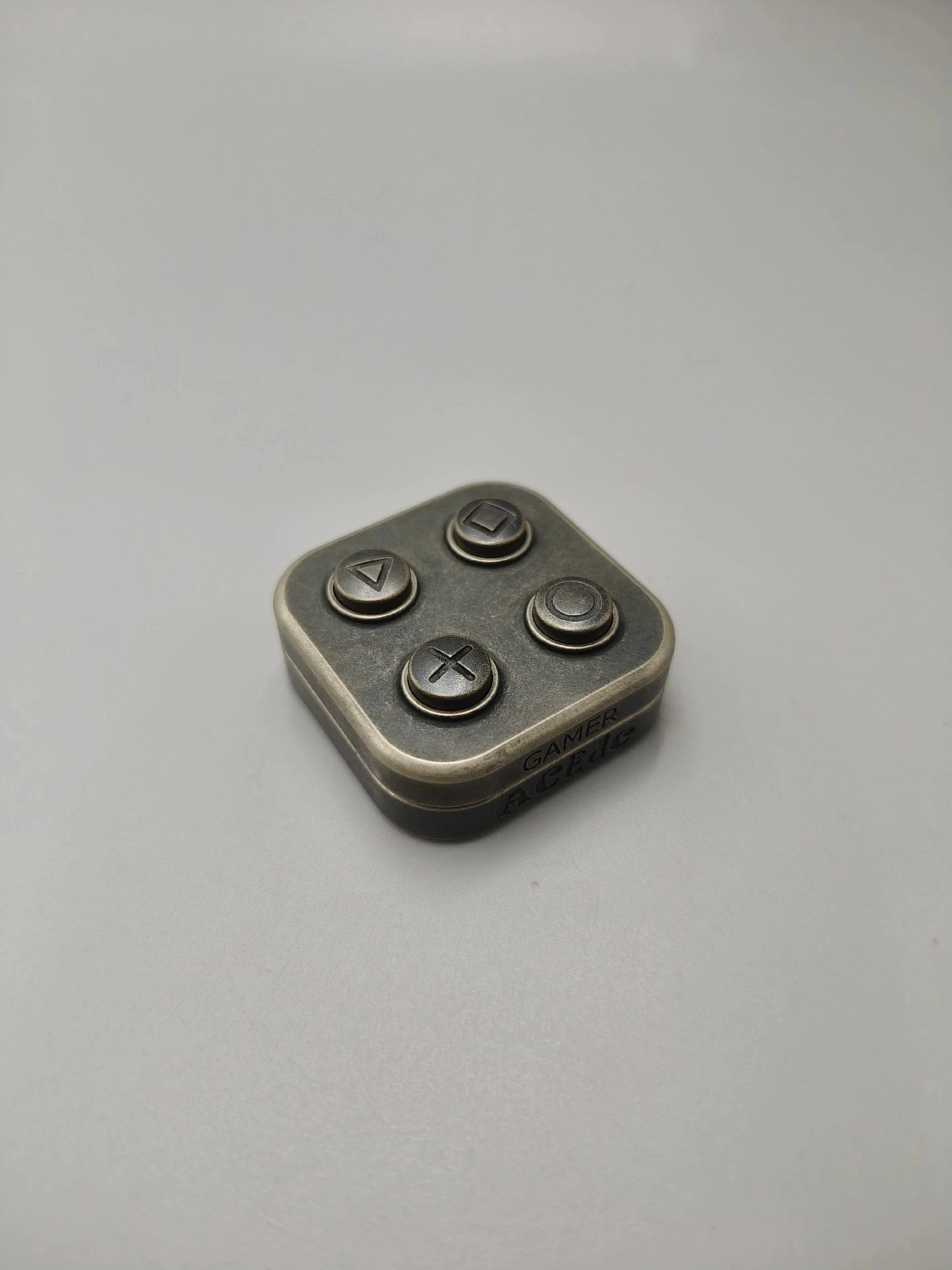 Acedc белый бронзовый геймерский Магнитный четырехсторонний Push Card EDC