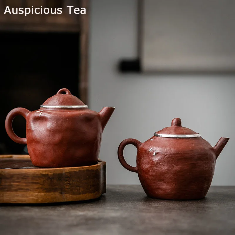 

Высококачественный чистый глиняный ручной работы Vermilion ручная зажим Серебряная фиолетовая глина маленький объем чайник ручной работы быто...