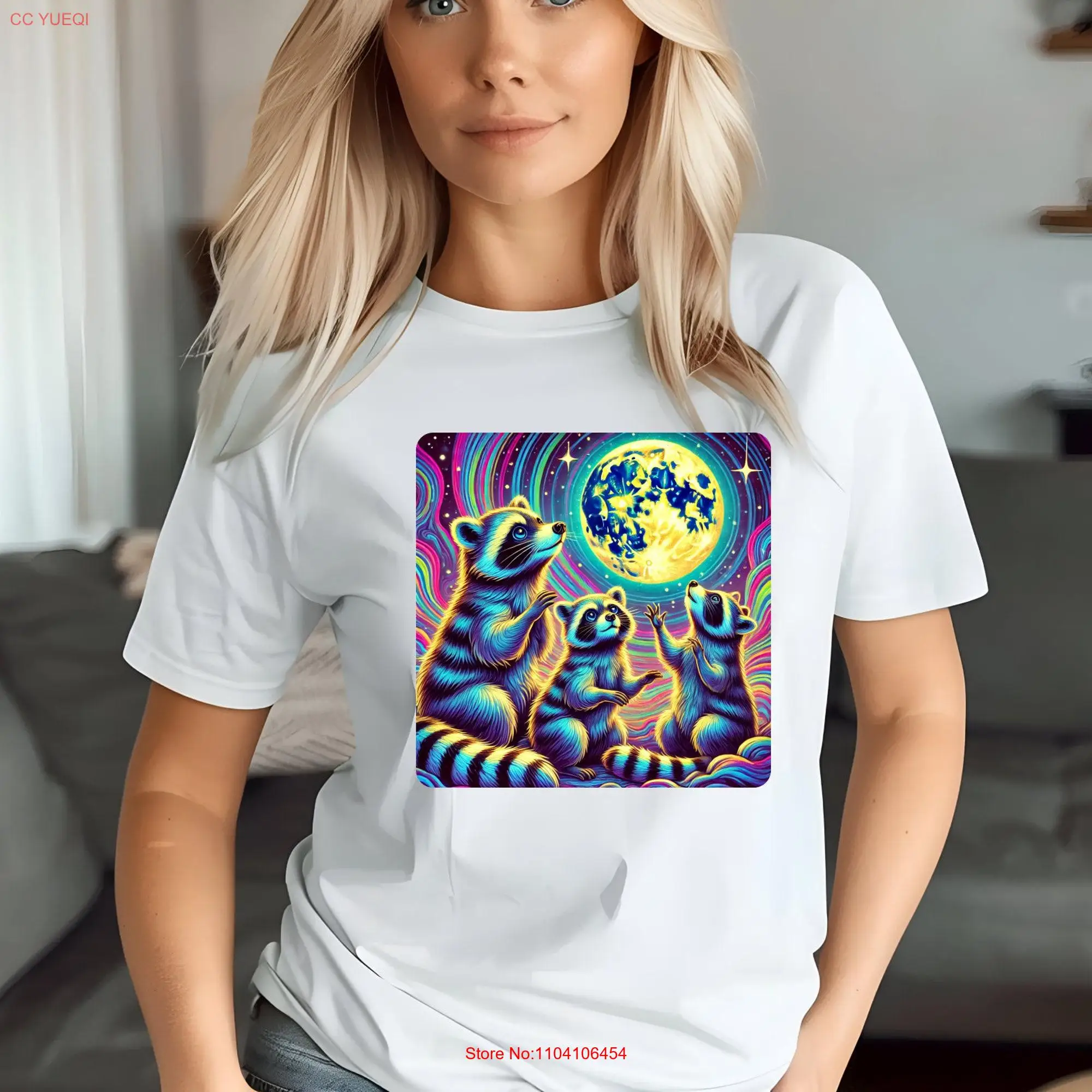 Футболка в стиле ретро с рисунком енота и Луны