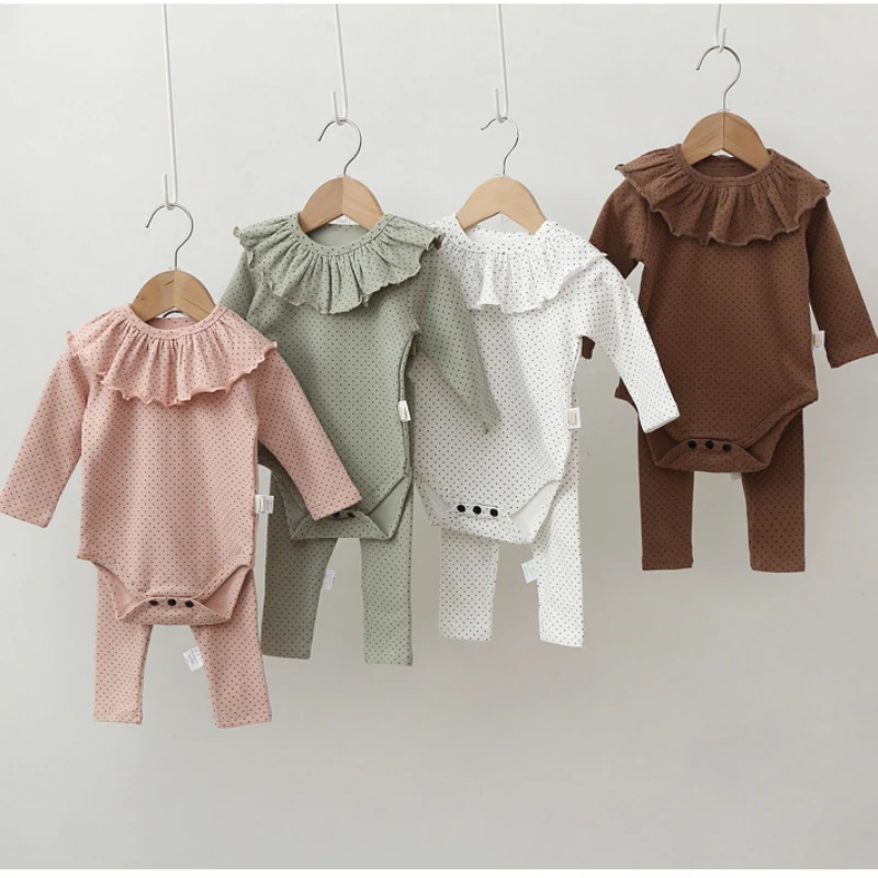 

Детский осенний комбинезон в горошек, с шапочкой