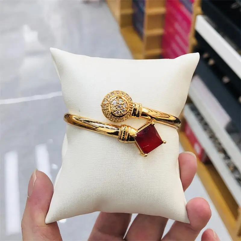 

Luxury Gold Plated Zircon Crystal Bracelet For Women Red White Retro Shiny High Quality Open Bangle For Lady Wedding Jewelry