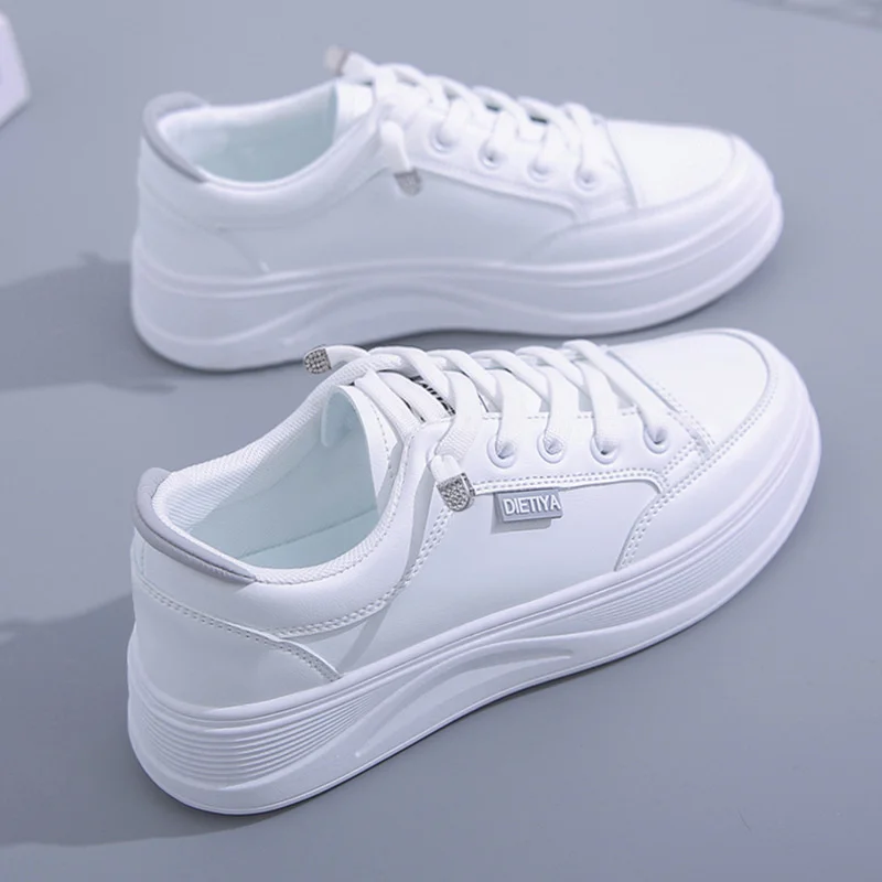 

Autumn new fashion basic low top small white shoes female student running casual board shoes female l1001