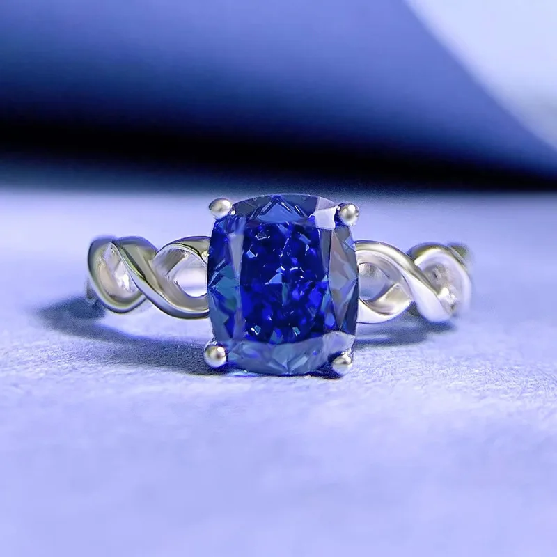 

Женское кольцо с сапфиром, из серебра 925 пробы, 6 х7