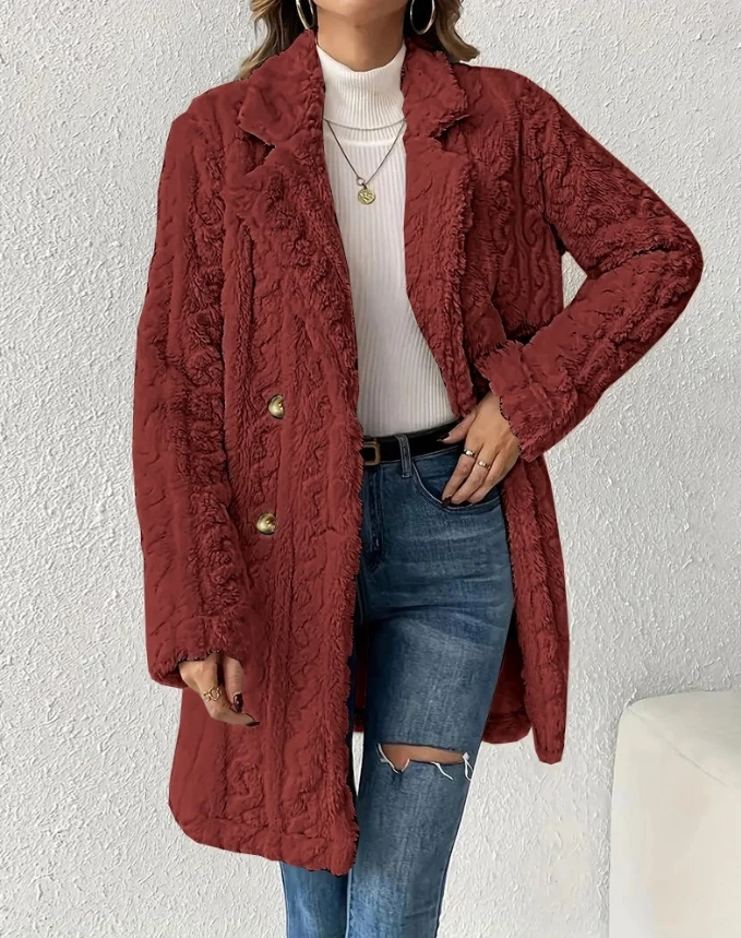 Женское осеннее модное пальто длинное двубортное флисовое с текстурированным