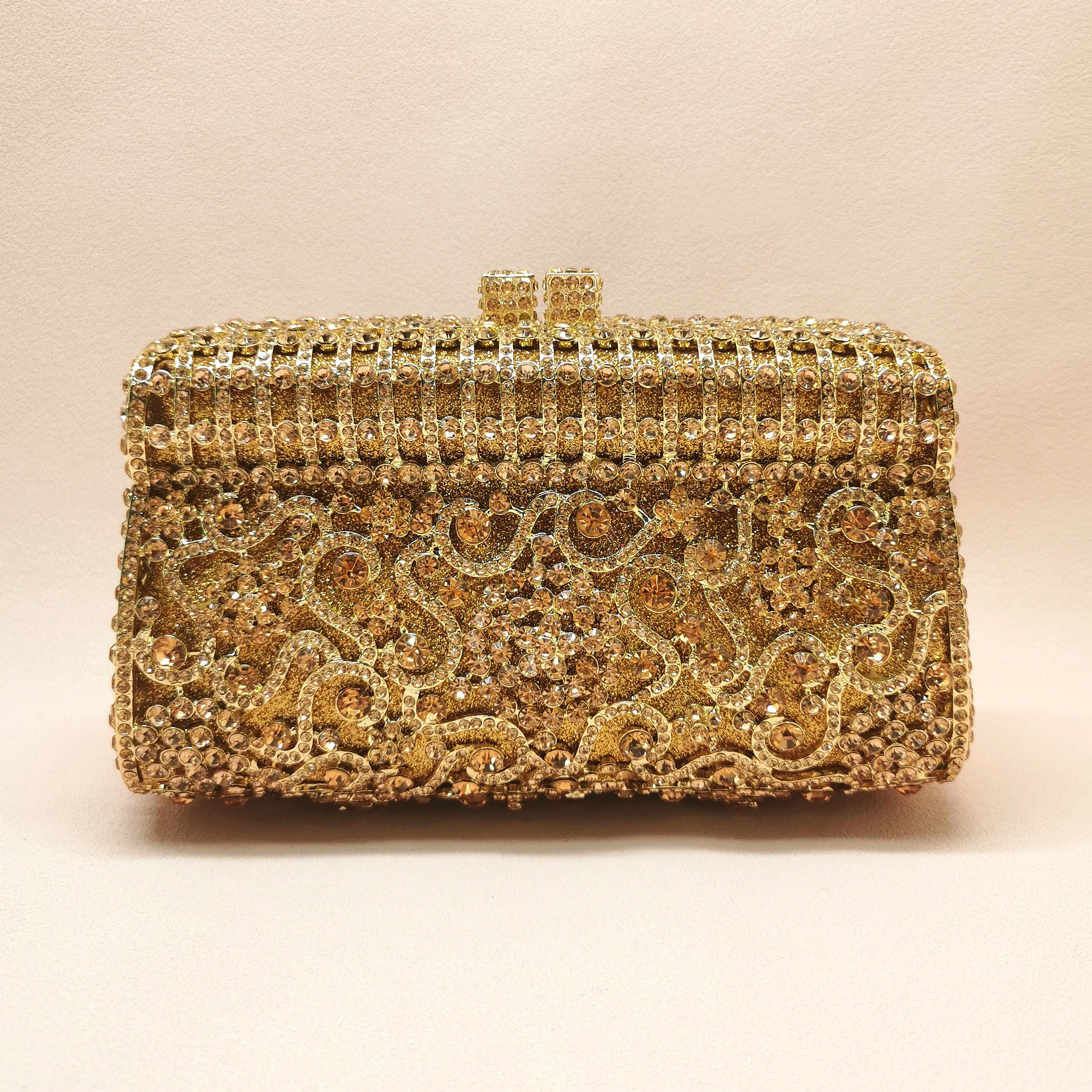 

New Arrival Woman Champagne Diamond Crystal Wedding Party Bridal Evening Bag Dinner Gala Purse Birthday Banquet Hollow Handbag