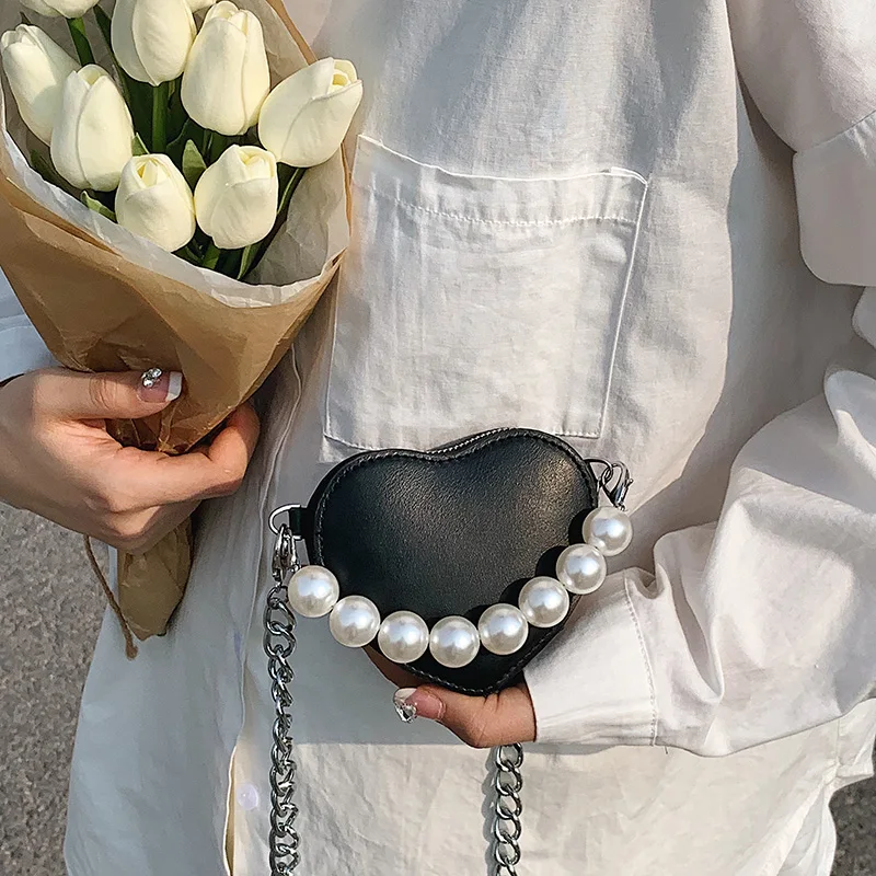 

Mini Bag Women's Summer 2022 New Pearl Chain Bag Niche Design Love Messenger Bag