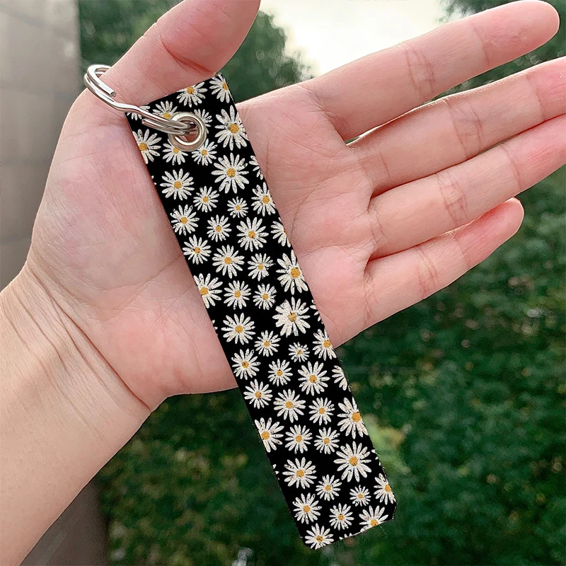 

Cute daisy flowers pattern leather motorcycle Key chain Strap Key rings Hanging Holder Bag Wallet Trinket Keychain Hanging Bag