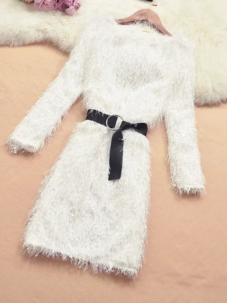 Женское платье-труба с бантом и поясом кисточками длинным рукавом высокой талией