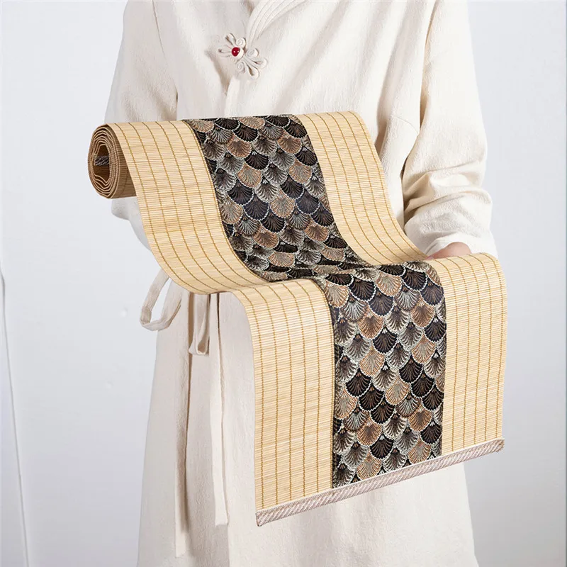 

Бамбуковый коврик для стола