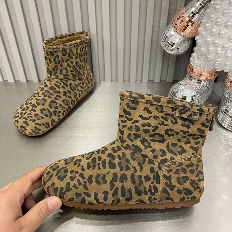 Зимние ботильоны замшевые туфли на плоской подошве с леопардовым принтом