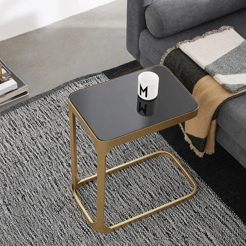 Decorway Обеденный стол Decor De Desksign Lowroom Gla Столы Стол для гостиной Металлические столы