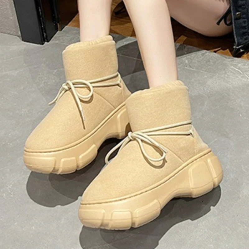 Женские уличные зимние ботинки теплые меховые на высокой толстой подошве