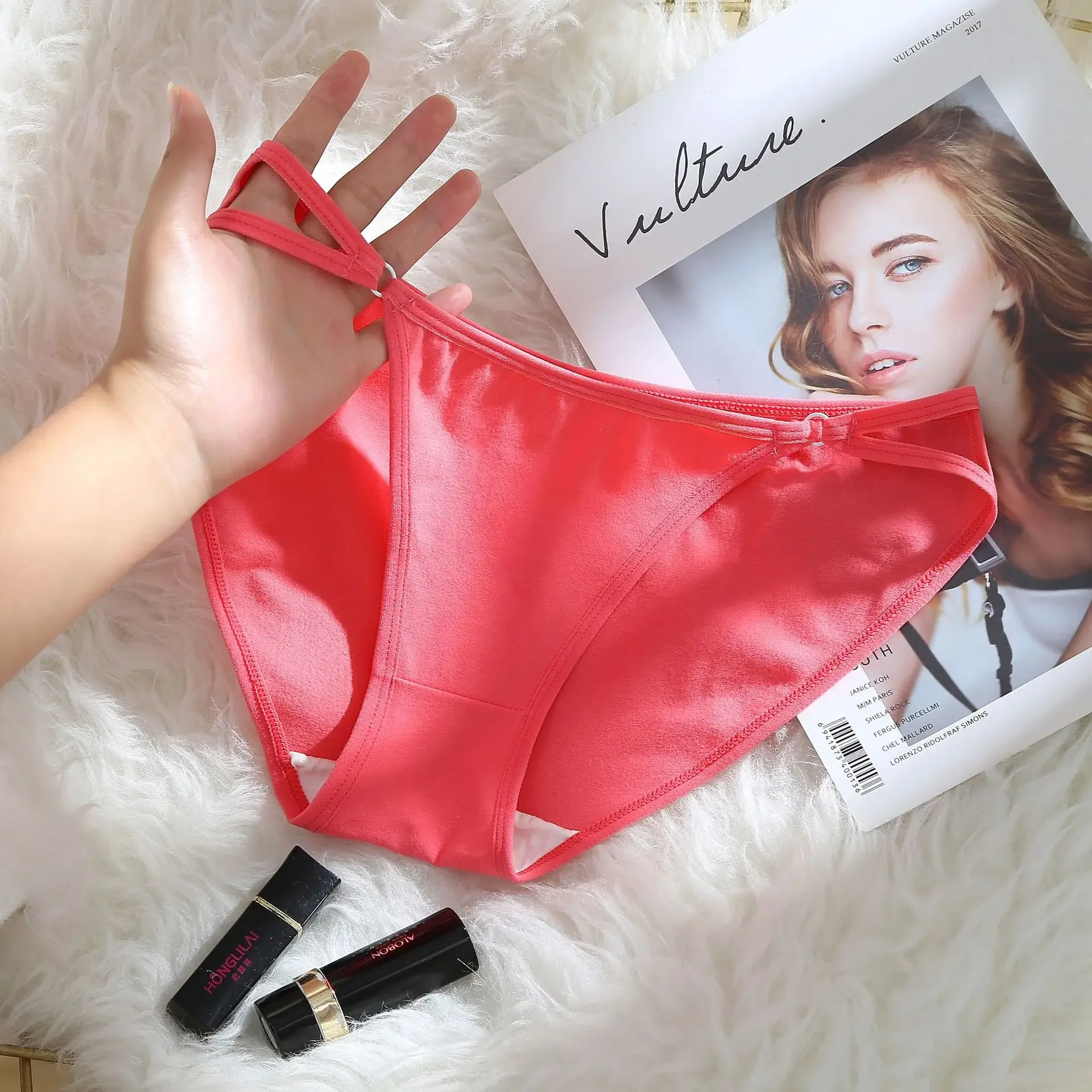 Японские простые удобные хлопковые трусики Соблазнительные с низкой мотней