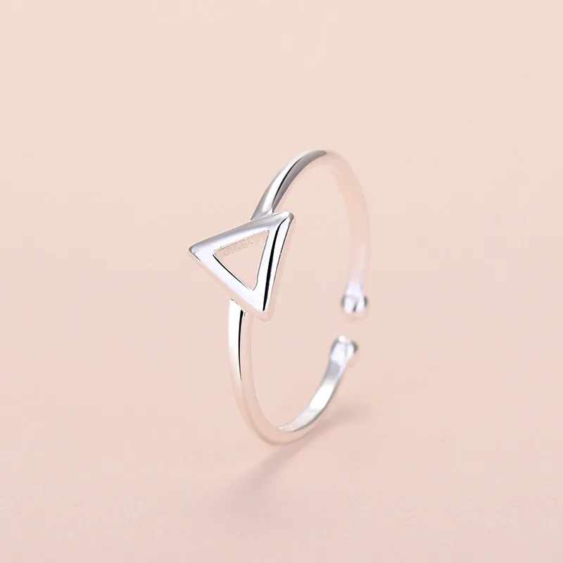 

New 2022 Designer Electroplated Triangle Ring With Geometric Opening Ring