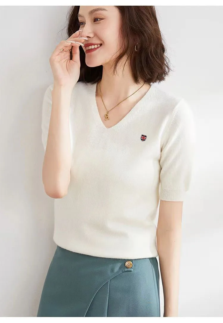 Женская трикотажная футболка с коротким рукавом и V-образным вырезом