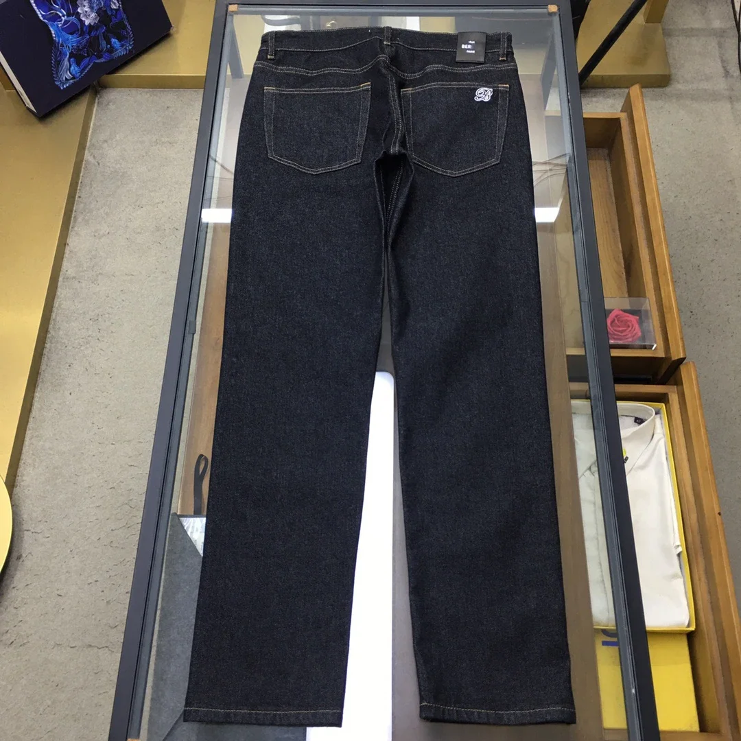 Джинсы мужские прямые эластичные с вышивкой Размеры 29-38