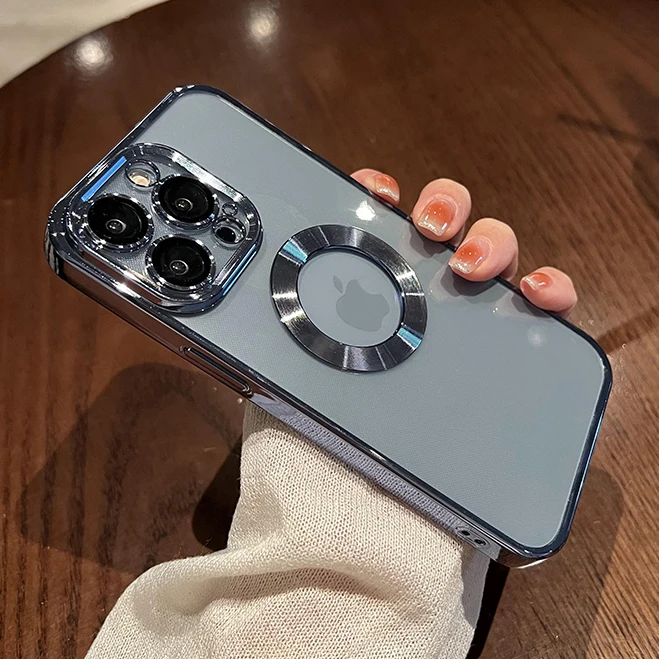 Luxury Plating Charm Logo Hole Hollow Case For iPhone 14 13 11 12 Pro XR X XS Max 7 8 Plus SE3 Soft Transparent Shockproof Cover