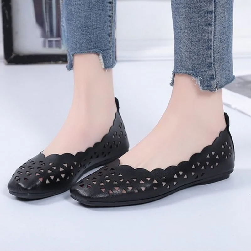 

Jelly Flat Sandals Round Toe Casual 2022 Fashion Shallow Mouth Summer Vacation Casual Comfort Beach Seaside Flat Women's Shoes