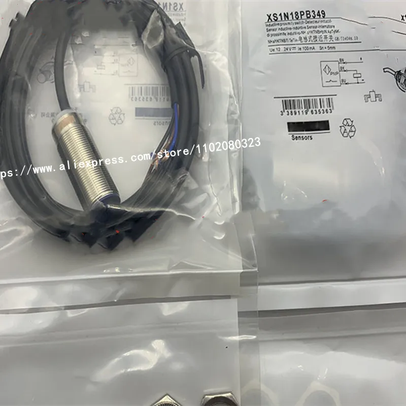 

3PCS New XS1N18PA349 XS1N18PB349 New inductive sensor