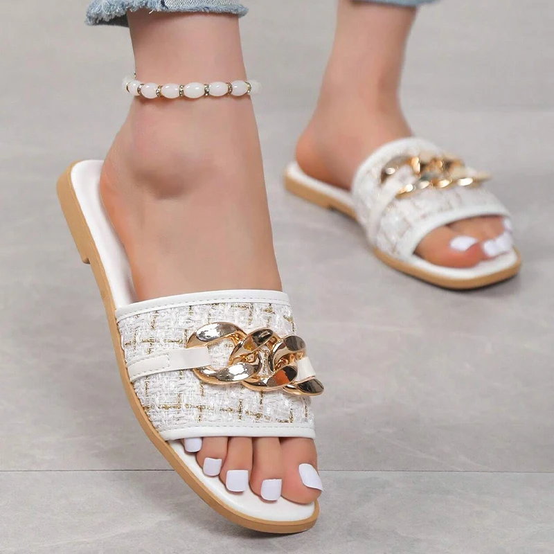 2023 Non-slip Chain Decor Outdoor Open Toe Beach Women Slipper Flat Bottom Slides Female Sandals Sexy Fashion Design Woman Shoes