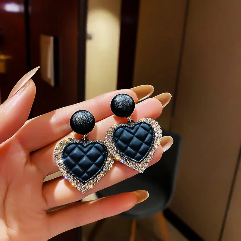 

Fashion Black Heart Drop Earrings For Women Sparkling Zircon Exaggerated Pu Heart Earrings Trendy Earrings Trendy Jewelry Gift