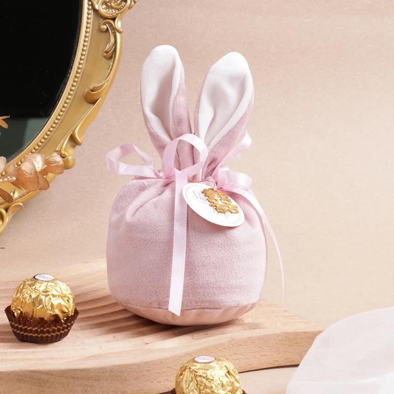 

Бархатные пасхальные сумки