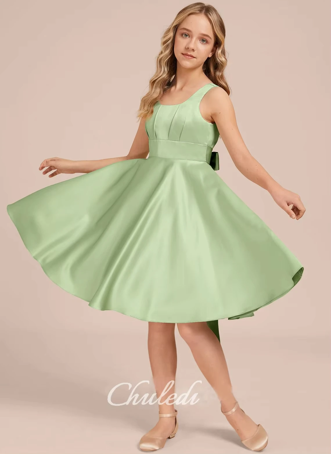 Вечернее платье с короткой спинкой и v-образным вырезом для девочек-подростков