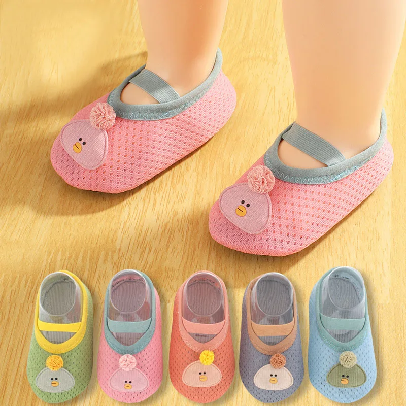 

Детская нескользящая обувь для новорожденных малышей девочек хлопковые дышащие нескользящие носки для пола для младенцев мальчиков Мультяшные кроссовки для помещений