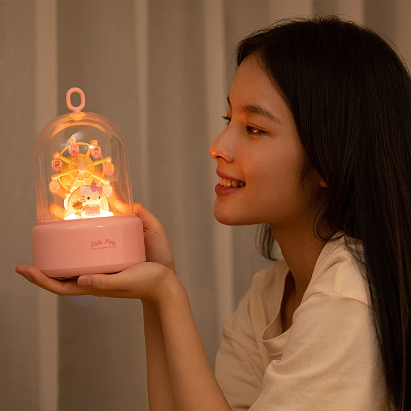 

Kawaii Sanriod Anime Hobby Cinnamoroll Kitty Cartoon Cute Home Music Box Rotating Ferris Wheel Music Box Gift for Girlfriend