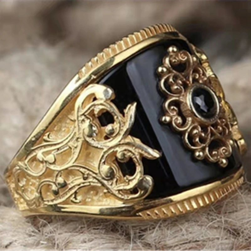 

Men's Court Style Noble Black Ring, New Fashion Temperament Retro Ring Pattern Inlaid Black Gemstone Jewelry