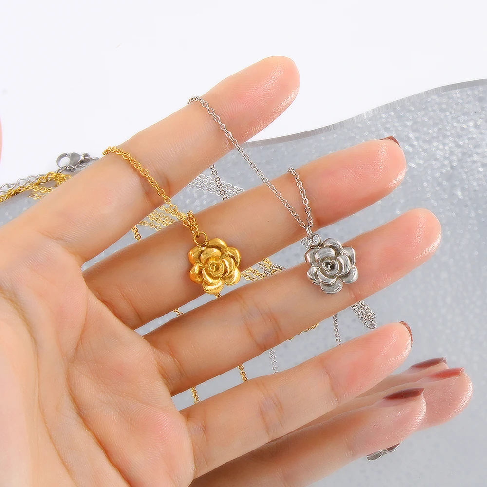 

Stainless Steel Flower Pendant Necklace for Women Delicate Ornaments Charming Collar DIY Waterproof Fashion Jewelry YS173