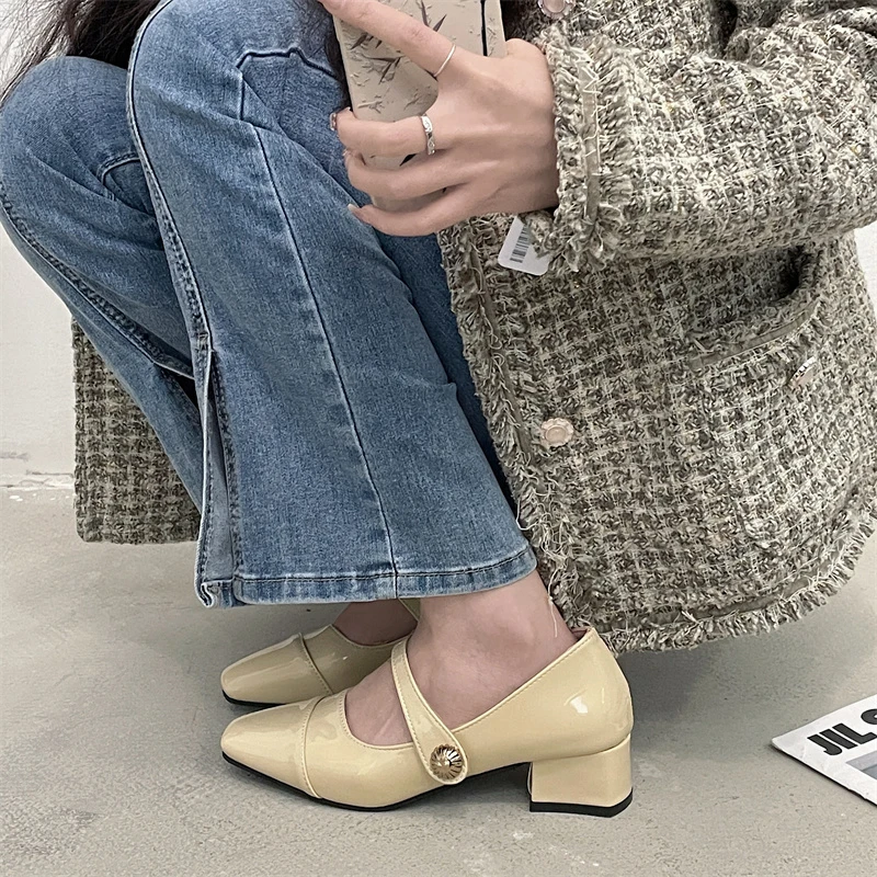 

Туфли-лодочки женские из лакированной кожи, на среднем толстом каблуке