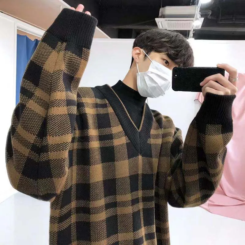 Spring 2023 Niche V-neck Plaid Sweater Men's Korean Version Trend Personality Knitwear Autumn And Winter Thread Clothes Versatil