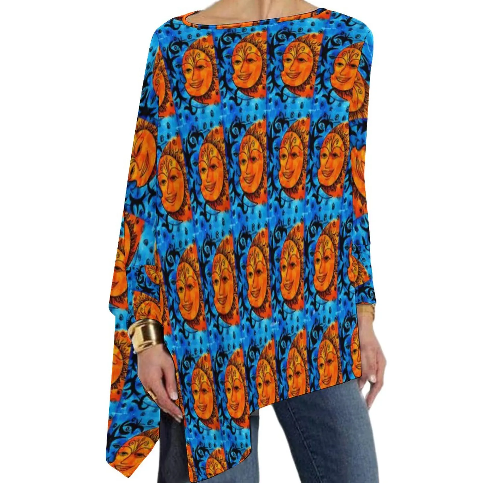 

Футболка женская с длинным рукавом, круглым вырезом и принтом