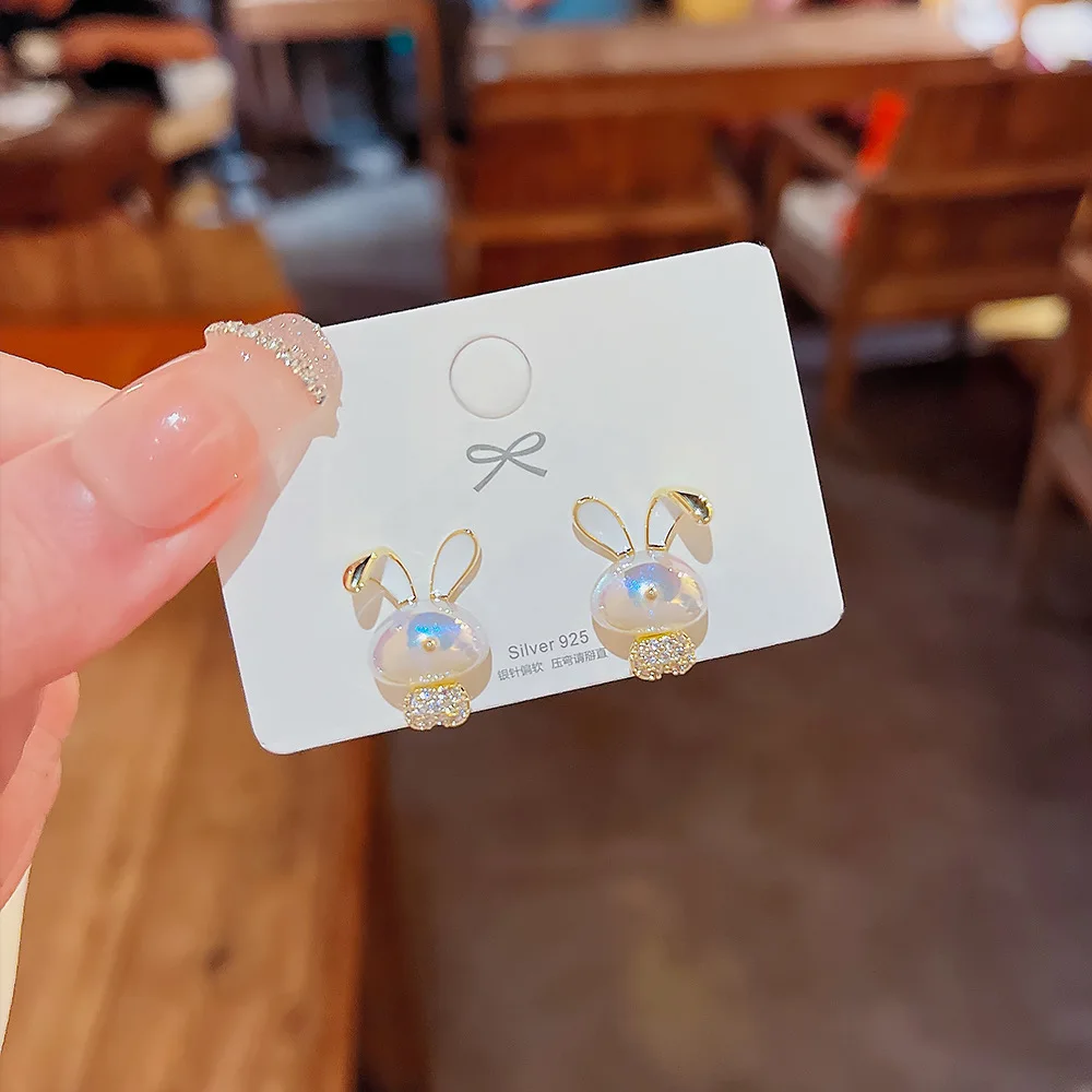 

Pearl Rabbit Earrings Stud For Girl 2023 New Fashion Cute Cartoon Luxury Zircon Earring Exquisite Fashion Jewelry Wholesale
