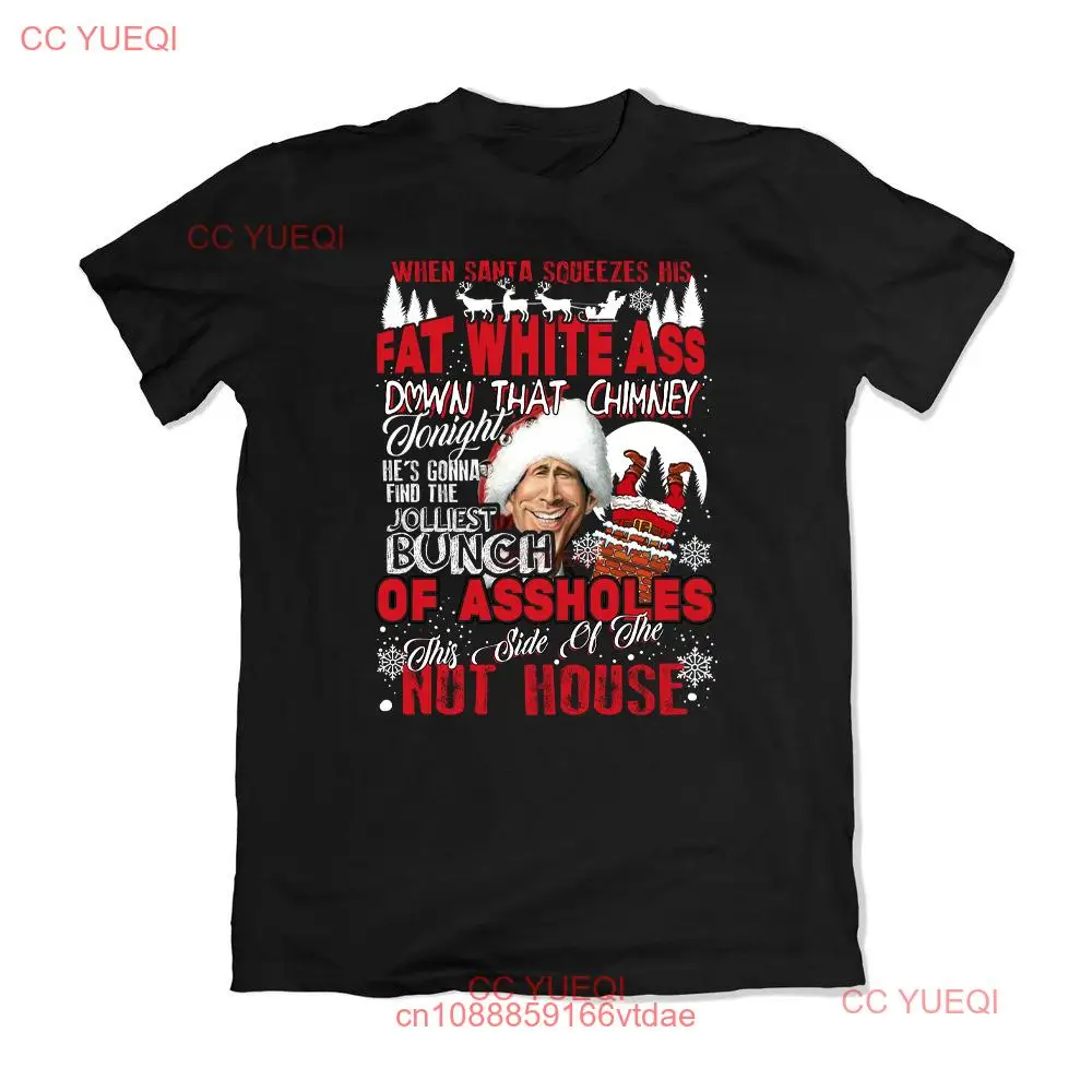 Футболка с Санта Клаусом проходит сквозь черную трубу