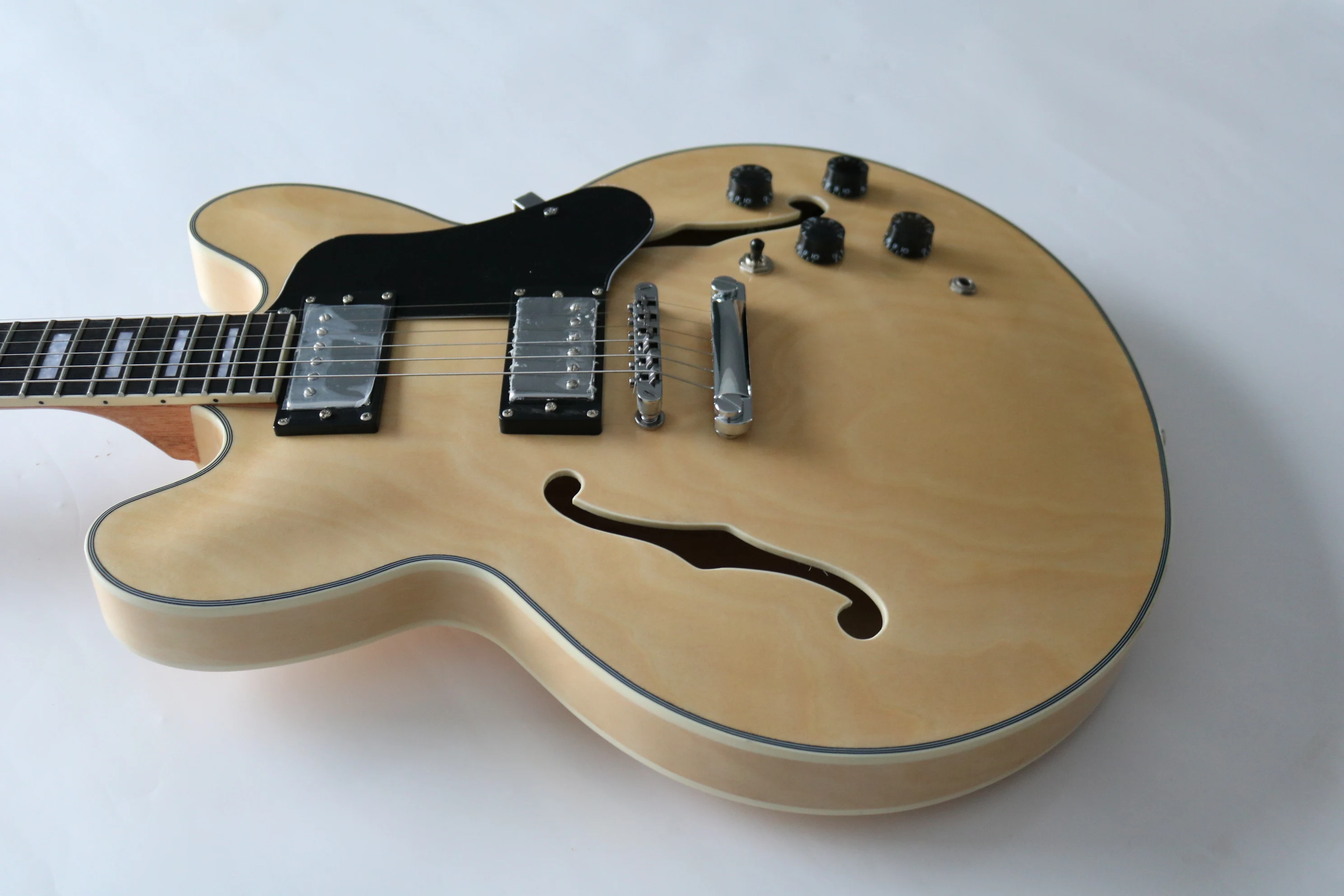 

Customized jazz guitar, yellow original wood grain 335 electric guitar, mahogany fingerboard, free delivery